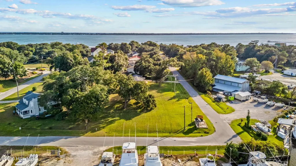 201 Pensacola Avenue Morehead City NC 28557