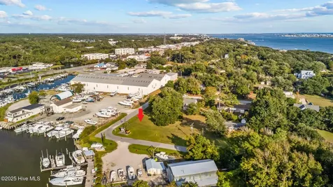 201 Pensacola Avenue Morehead City NC 28557