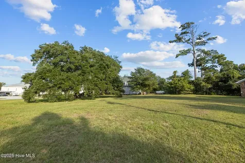201 Pensacola Avenue Morehead City NC 28557