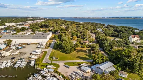 201 Pensacola Avenue Morehead City NC 28557