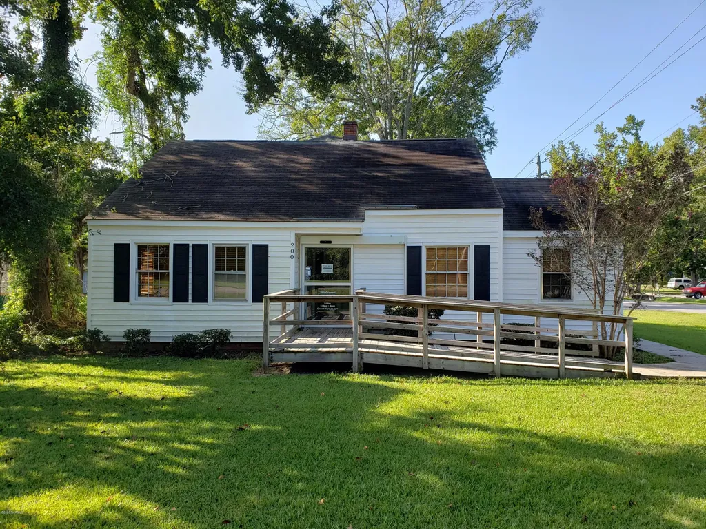 200 Jefferson Street Whiteville NC 28472