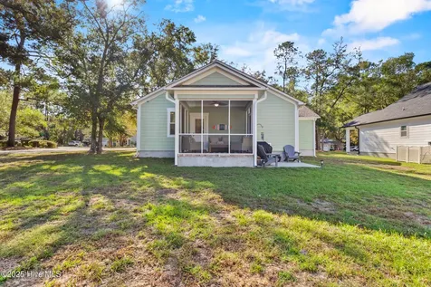 696 Folly Drive Bolivia NC 28422