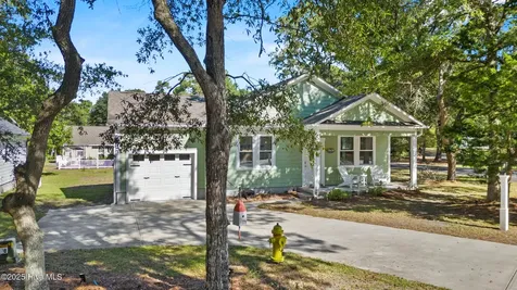 696 Folly Drive Bolivia NC 28422