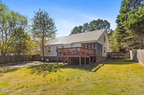 780 Wayside Road Raeford NC 28376