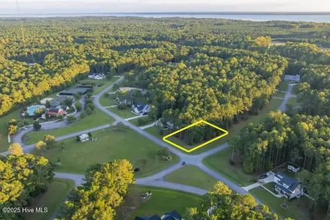 68 Wild Swan Lane Minnesott Beach NC 28510