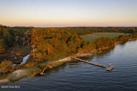 68 Wild Swan Lane Minnesott Beach NC 28510