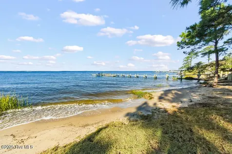 68 Wild Swan Lane Minnesott Beach NC 28510