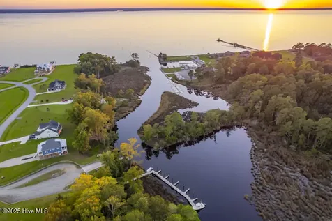 68 Wild Swan Lane Minnesott Beach NC 28510