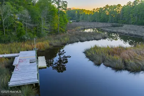 68 Wild Swan Lane Minnesott Beach NC 28510