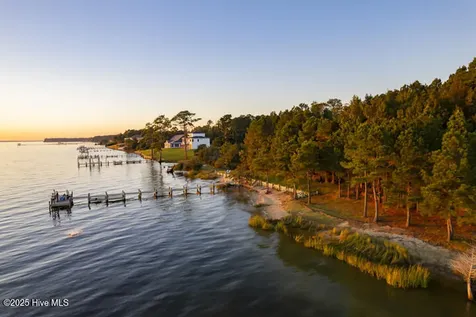 68 Wild Swan Lane Minnesott Beach NC 28510