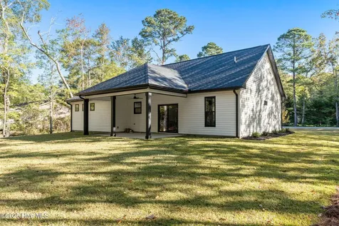340 Persimmon Road Calabash NC 28467