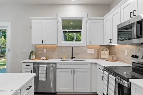 340 Persimmon Road Calabash NC 28467