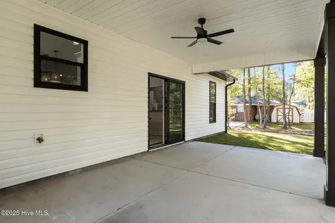 340 Persimmon Road Calabash NC 28467