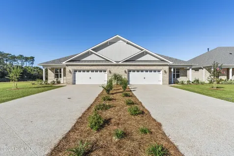 1242 Formosa Drive SE Bolivia NC 28422