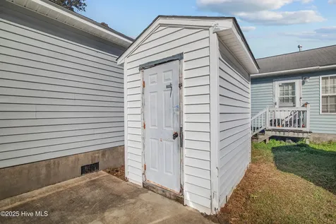 1216 Walt Bellamy Drive New Bern NC 28562