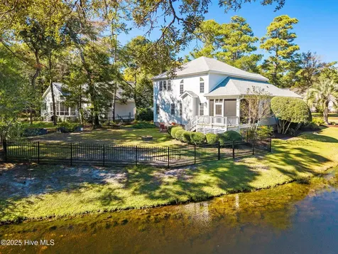 127 Clubhouse Drive SW Supply NC 28462