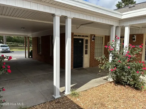1142 N Road Street Elizabeth City NC 27909