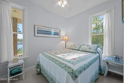 42 Lori Lane Oriental NC 28571
