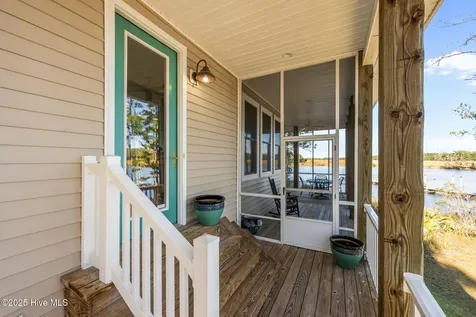 42 Lori Lane Oriental NC 28571