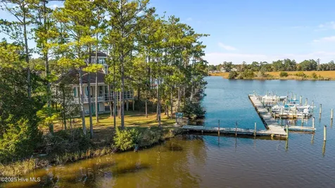 42 Lori Lane Oriental NC 28571