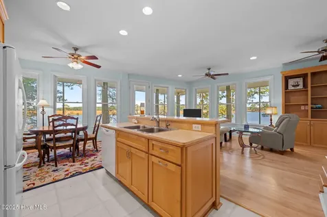 42 Lori Lane Oriental NC 28571