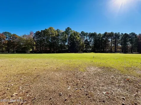11 Croatan Road Hertford NC 27944