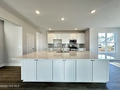 1067 Lexington Avenue NE Leland NC 28451