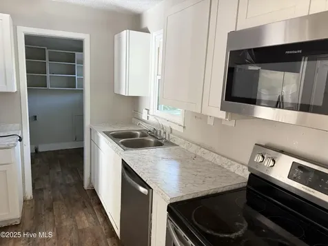 809 River Street Jacksonville NC 28540