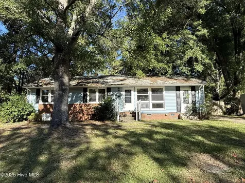 809 River Street Jacksonville NC 28540