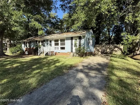 809 River Street Jacksonville NC 28540