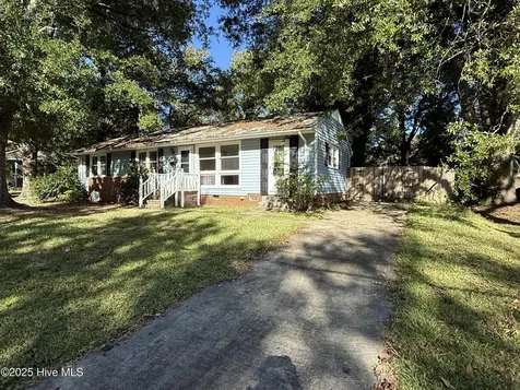 809 River Street Jacksonville NC 28540