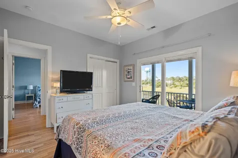 3208 E Pelican Drive Oak Island NC 28465