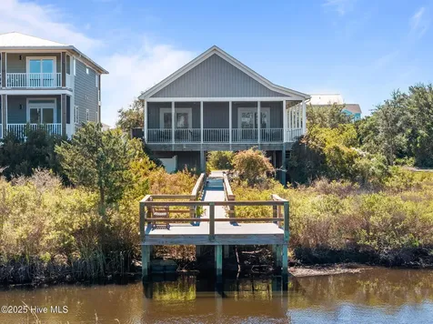 3208 E Pelican Drive Oak Island NC 28465