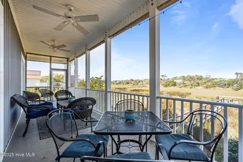 3208 E Pelican Drive Oak Island NC 28465