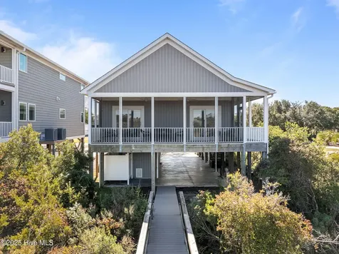 3208 E Pelican Drive Oak Island NC 28465