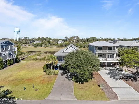 3208 E Pelican Drive Oak Island NC 28465