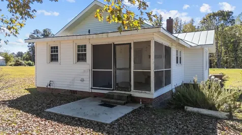 7477 N Nc 58 Castalia NC 27816