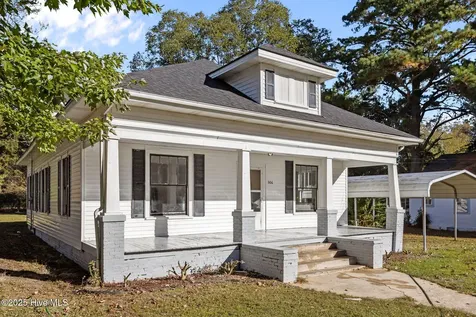306 W 2nd Street Robersonville NC 27871