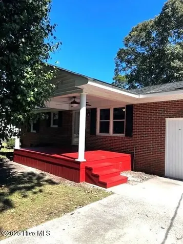1817 Cobb Road Kinston NC 28501