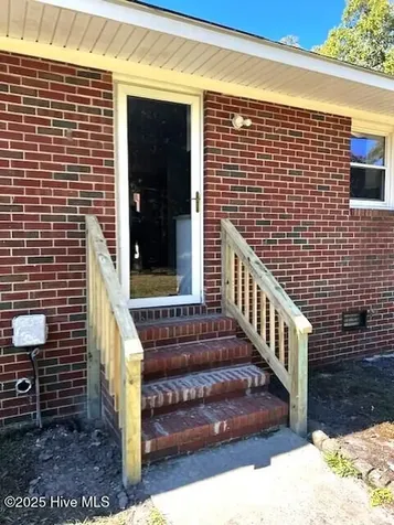 1817 Cobb Road Kinston NC 28501