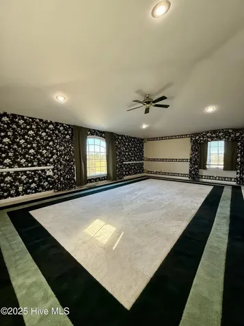 1020 Dixie Trail Williamston NC 27892