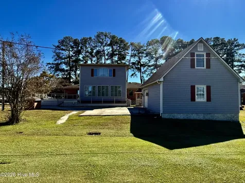 1020 Dixie Trail Williamston NC 27892