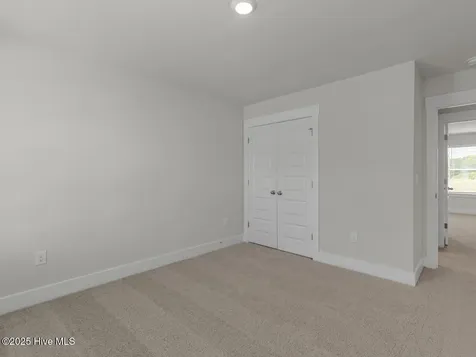 320 Hammock Bay Way Hubert NC 28539