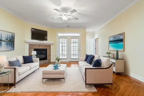 1234 Birkdale Drive Winnabow NC 28479