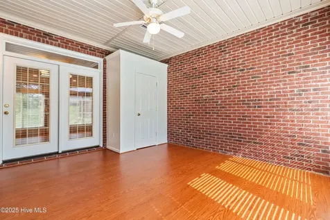 1234 Birkdale Drive Winnabow NC 28479