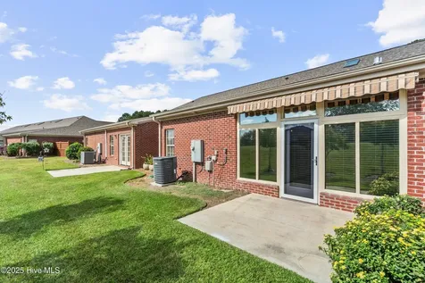 1234 Birkdale Drive Winnabow NC 28479