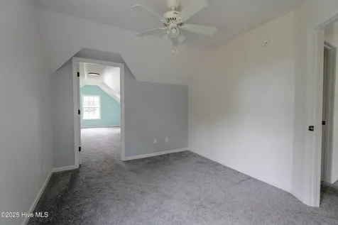 404 Silva Cove Richlands NC 28574