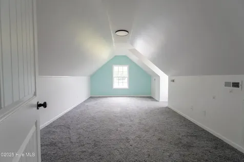 404 Silva Cove Richlands NC 28574