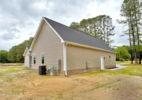 3128 Kelly Road Kinston NC 28504