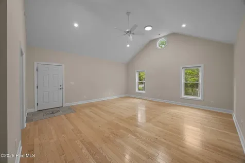402 Whittaker Point Road Oriental NC 28571